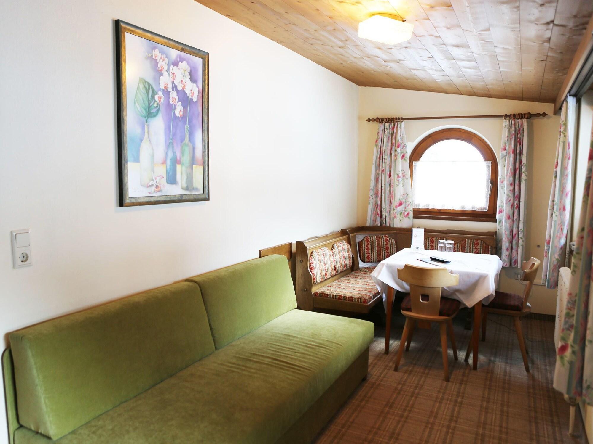 Gasthof Pension Madseiterhof Tux Exteriör bild